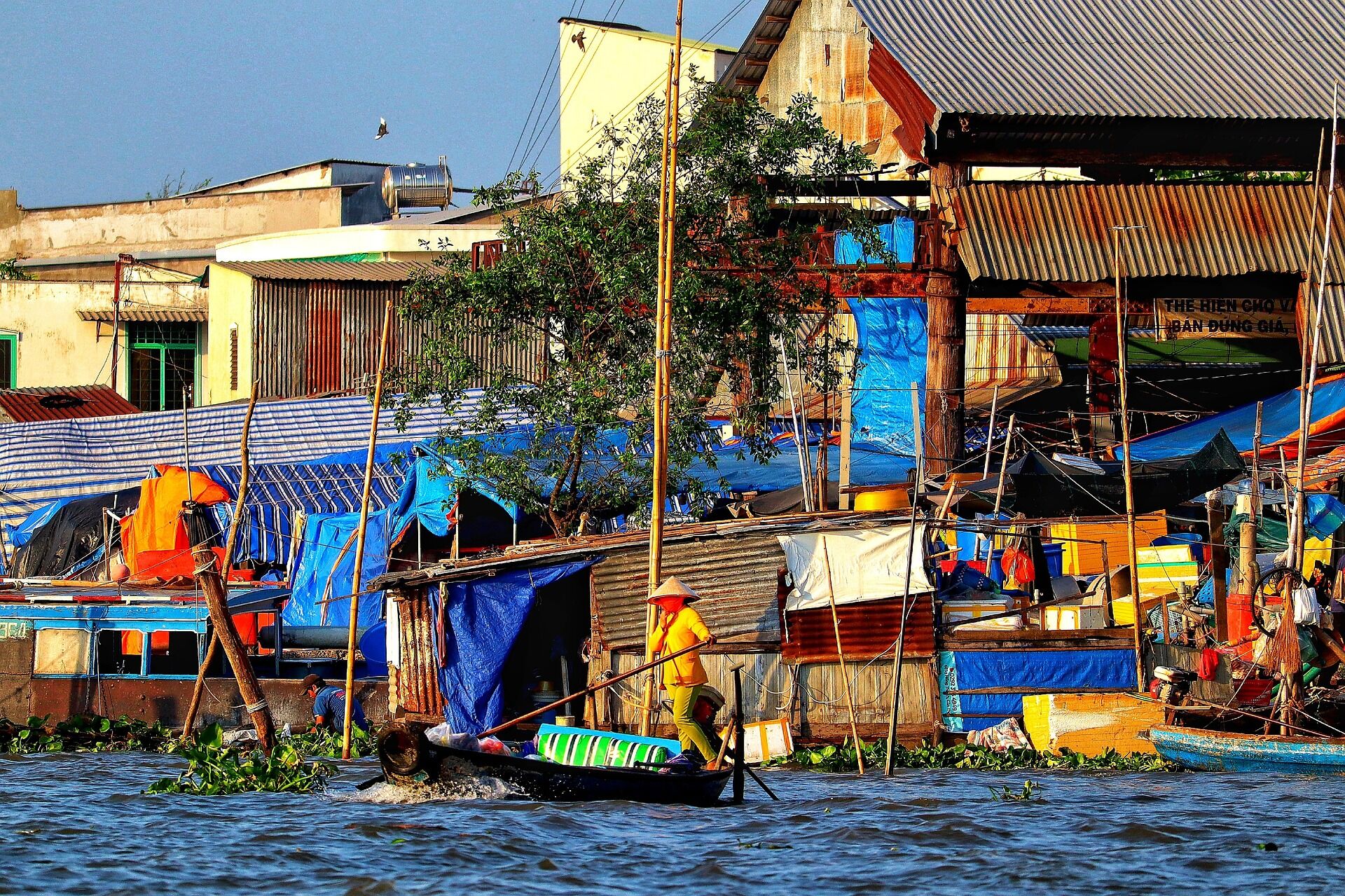 Southern Vietnam Travel begins with floating markets and warm hospitality
